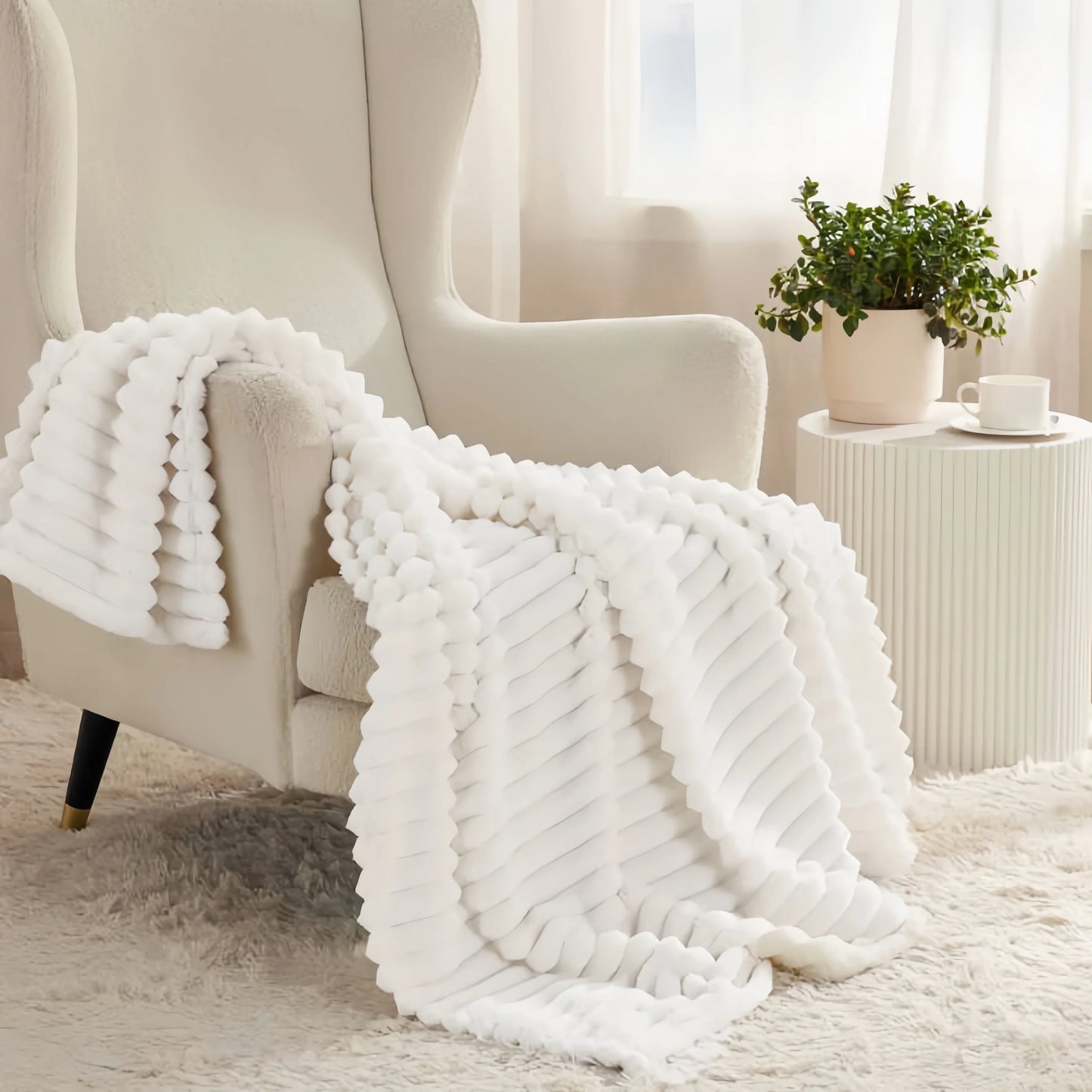 Striped Fleece Throw Blanket — Soft, Warm & Anti-Pilling in 3 Sizes & 7 Colors