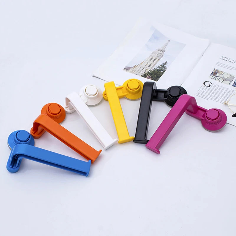 1PC Perforated Free Paper Towel Rack In Bathroom Wall Mounted Paper Reel In Kitchen Suction Cup Paper Reel In Toilet