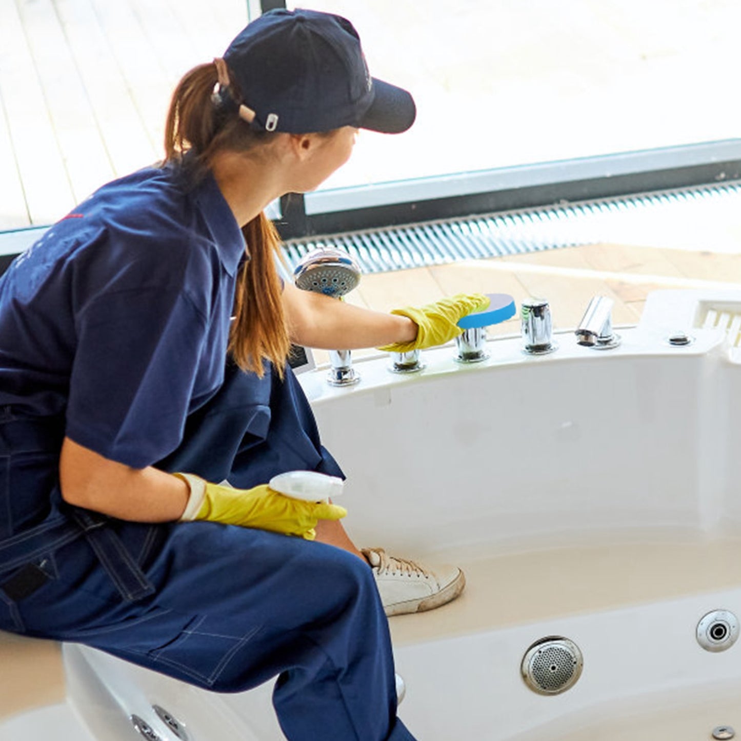 Cordless Spin Scrubber – Deep Clean in Minutes